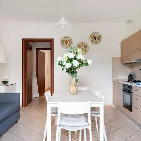 Casa Nadia - Incantevole Con Giardino