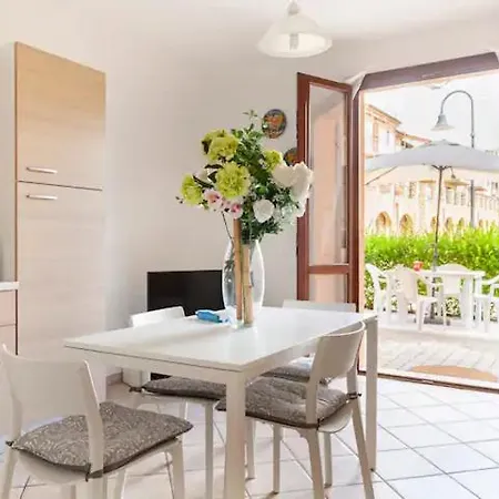 Daire Casa Nadia - Incantevole Con Giardino