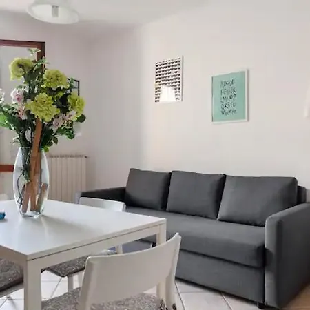 Casa Nadia - Incantevole Con Giardino グアルディスタッロ