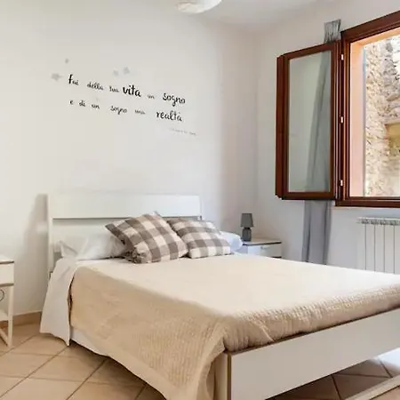 Casa Nadia - Incantevole Con Giardino