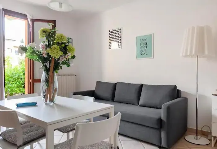 Casa Nadia - Incantevole Con Giardino グアルディスタッロ